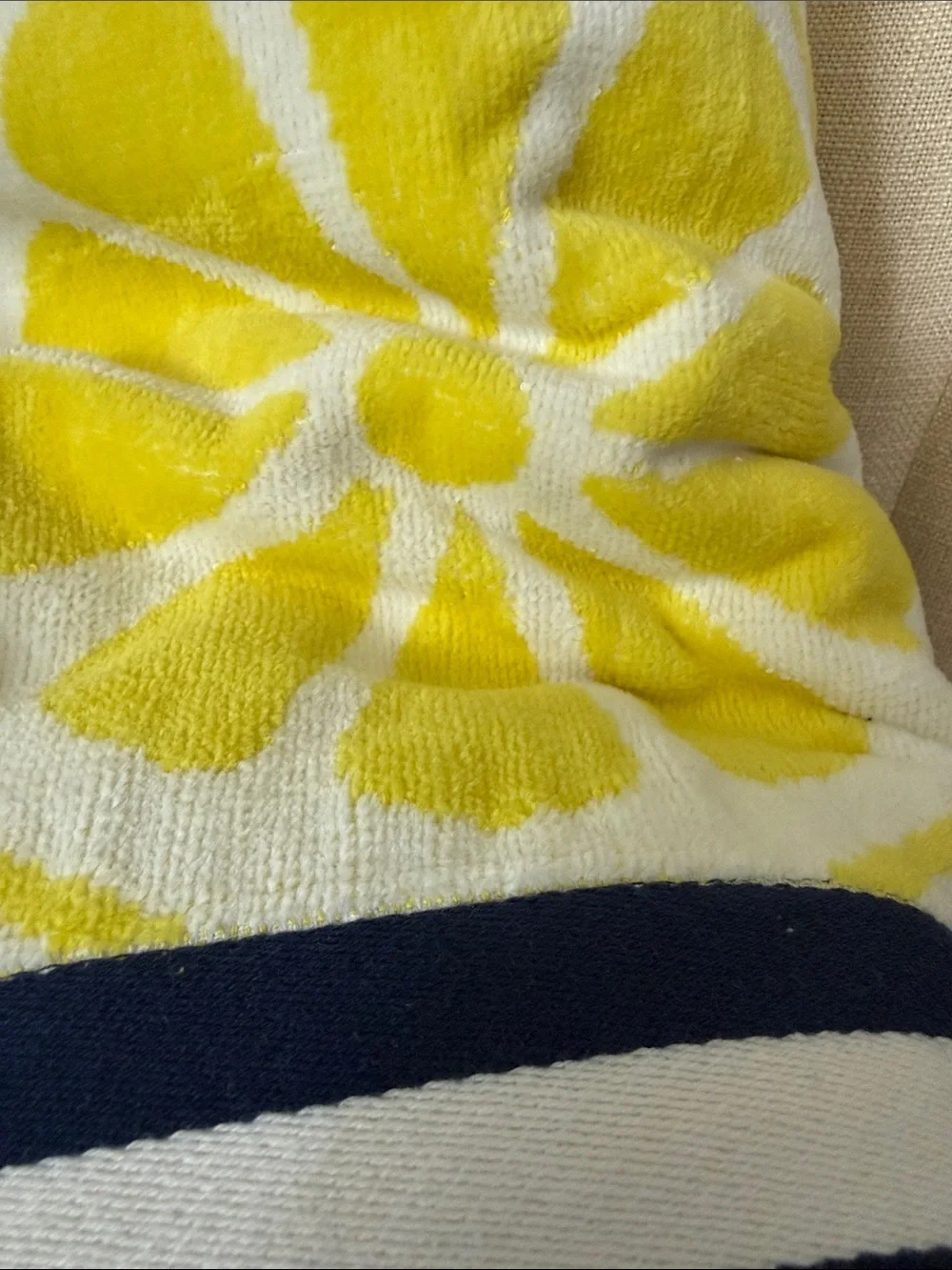 NWT Member's Mark LEMON yellow OVERSIZED 6 feet beach towel NEW 100% cotton